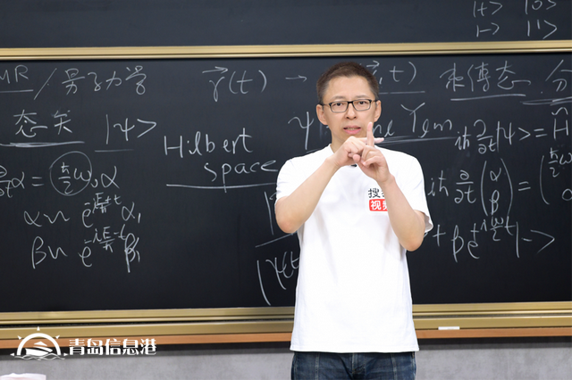 自旋如何在磁場中演化？《張朝陽的物理課》求解二態(tài)系統(tǒng)的演化