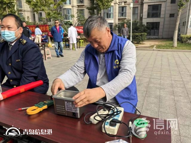 情暖重陽 臺柳路社區(qū)開展“金秋重陽·溫情相伴”系列便民活動