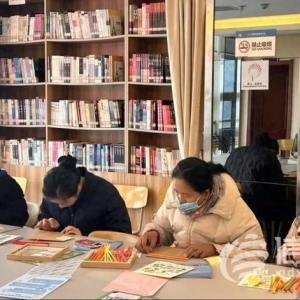 金家?guī)X街道大埠東社區(qū)組織舉辦竹編畫手工DIY活動(dòng)