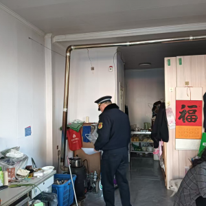 李園街道綜合行政執(zhí)法中隊：節(jié)前市容秩序整治，給城市“美顏”迎新年 ...