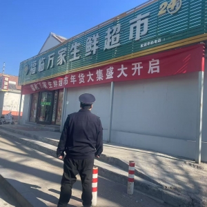 平度市東閣街道執(zhí)法中隊加強戶外廣告管理，提升城市顏值
