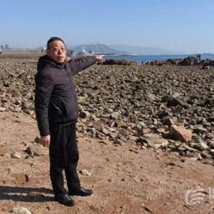 “青島大爺”藍正信再出手 成功救出2名遇險游客